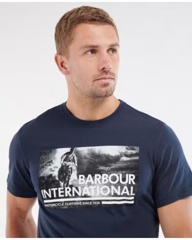T-SHIRT BARBOUR INTERNATIONAL PHOTO HISTORY NAVY