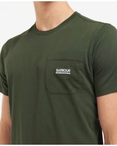 T-SHIRT BARBOUR INTERNATIONAL RADOK AVEC POCHE DARK GREEN