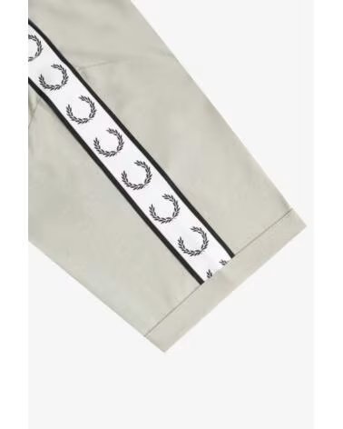 FRED PERRY TAPED RINGER M4620 GRIS PIERRE GREY