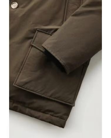 WOOLRICH ARCTIC PARKA AUS RAMAR MIT SCHUTZKAPUZE DUNKELGRÜN DARK GREEN