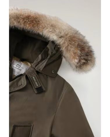 WOOLRICH PARKA ARCTIQUE EN RAMAR AVEC GARNITURE EN FOURRURE AMOVIBLE DARK GREEN
