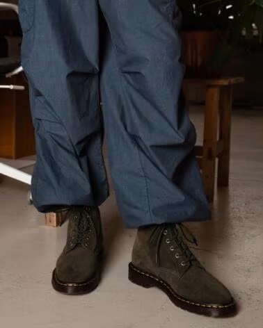 DR MARTENS BOTTES 101 UB REPELLO CALF SUEDE OLIVE