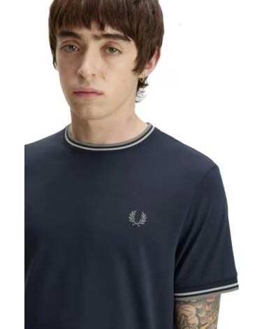 T-SHIRT FRED PERRY TWIN TIPPED DARK AIRFORCE ECRU SEAGRASS AZUL MARINO