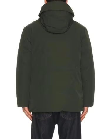 FRED PERRY GESTEPPTE JACKE MIT AUFGESETZTEN TASCHEN VERDE OSCURO