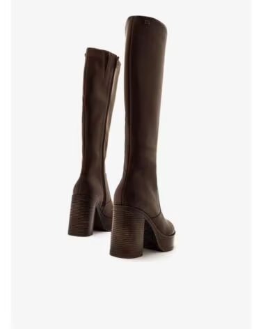 MTNG 50522 BOTAS ALTAS CASTANHAS COM SALTO LARGO MARRON
