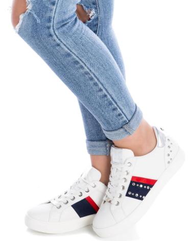 Zapatillas deporte pour Femme xti ZAPATILLAS MUJER MODELO 141010X COLOR BLANCO NAVY NAVY