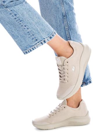 Woman Zapatillas deporte XTI 140729 BEIGE