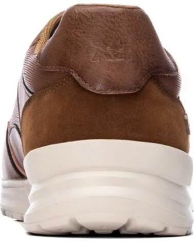 ZAPATILLAS CASUAL XTI 146718 CAMEL