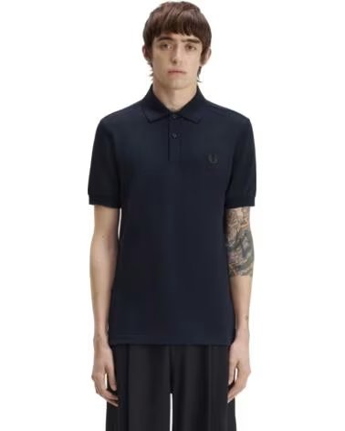 POLO SLIM FIT LISO FRED PERRY NAVY - RICH BROWN