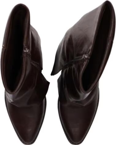 CHIKA10 YANYAN 02 BOTAS FEMININAS EM PELE SINTÉTICA COM SALTO MÉDIO CASTANHO MARRON-BROWN