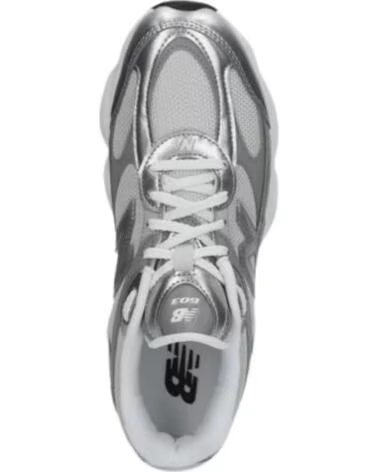NEW BALANCE DEPORTIVO 603 PLATEADO