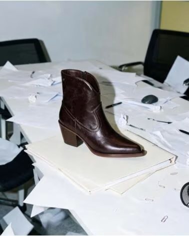 BOTAS CHIKA10 NAZARET CASTANHO MARRON-BROWN