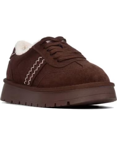 ZAPATILLAS REFRESH 176188 MARRÓN DE ANTE CON FORRO DE BORREGUITO MARRON