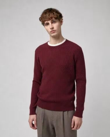 GIANNI LUPO BORDEAUXROTER STRICKPULLOVER MIT RUNDHALSAUSSCHNITT VARIOS COLORES