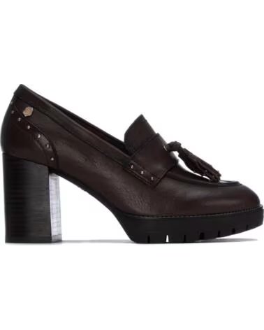 MOCASSINS DE SALTO ALTO CARMELA 164281 CASTANHOS COM BORLAS E TACHAS MARRON