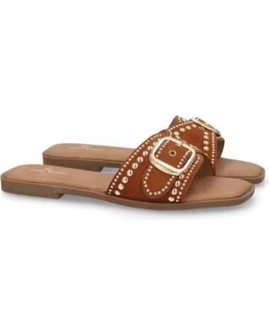 SPORT3PUNTO0 TF2528 FLACHE SANDALEN IN CAMEL MIT SCHNALLE UND NIETEN VARIOS COLORES