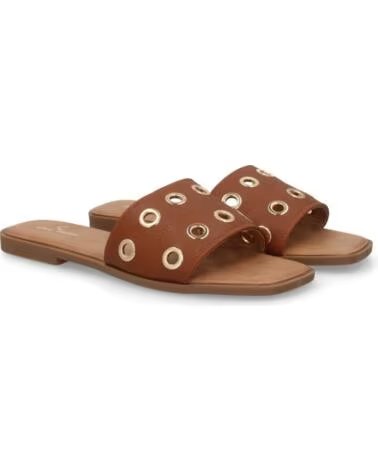 SPORT3PUNTO0 TF2529 FLACHE SANDALEN CAMEL MIT METALLÖSEN VARIOS COLORES