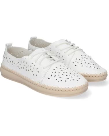 ZAPATILLAS CASUAL DE PIEL PERFORADA SPORT3PUNTO0 AD-3273 BLANCO VARIOS COLORES