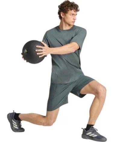 ADIDAS Pantalon Corto Workout Essentials Base Woven Legend Ivy en verde para hombre LEGEND IVY