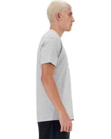 NEW BALANCE T-SHIRT SPORT ESSENTIALS LOGO MT41502 AG GRIS