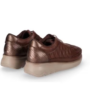 CHIKA10 ST AZULADO 06 ZAPATOS DE MUJER EN CUERO CUÑA BAJA CUERO-TAN