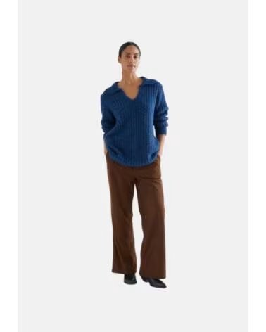 COMPAIA FANTASTICA STRICKPULLOVER MIT REVERSKRAGEN UND RIPPENSTRUKTUR