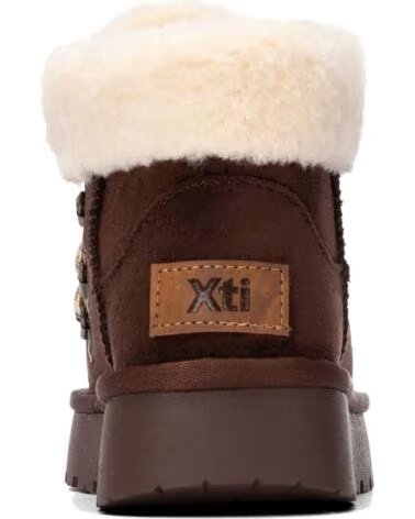 BOTINES DE MUJER XTI 154010 CON PLATAFORMA Y DETALLE DE PELO MARRON