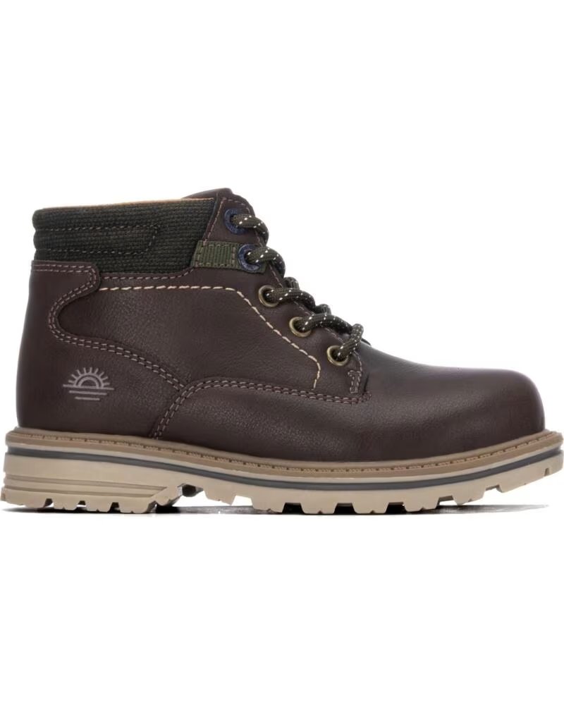 BOTAS CASUAL XTI 154099 EM CASTANHO MARRON