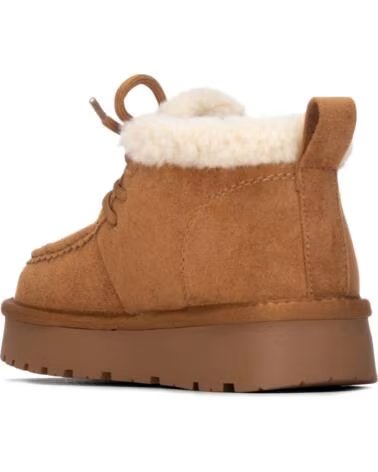 BOTTINES POUR FEMMES XTI 154131 EN COULEUR CAMEL