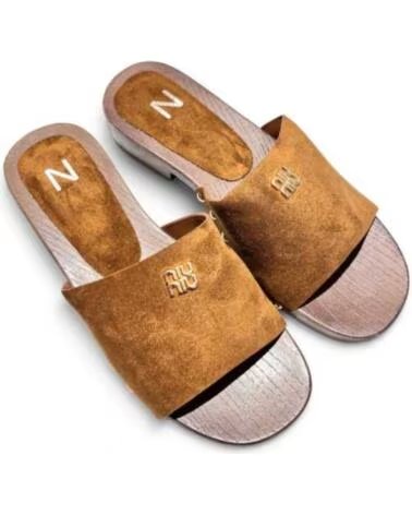 ZOCCOLI CON TACCO BASSO DA DONNA TIMBOS CAMEL 133455