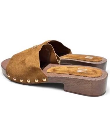 ZOCCOLI CON TACCO BASSO DA DONNA TIMBOS CAMEL 133455