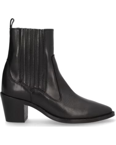 ALPE BOTA EN COLOR NEGRO PARA MUJER