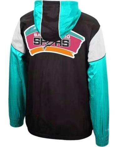 MITCHELL & NESS CASACO ANORAK OJPO1038-SASYYPPPBLCK SAN ANTONIO SPURS