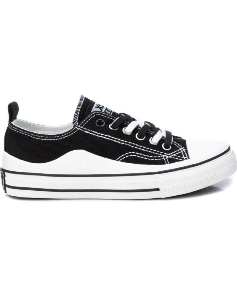 Woman and girl and boy Trainers XTI 150456 NEGRO