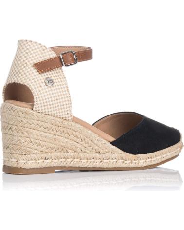 XTI 140746 ZAPATO SRA NEGRO