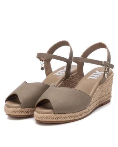 Sandali per Donna XTI 140936 TAUPE
