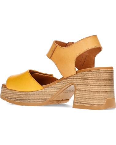 Schuhe für Damen PAULA URBAN SANDALIAS 25-544 CAMEL