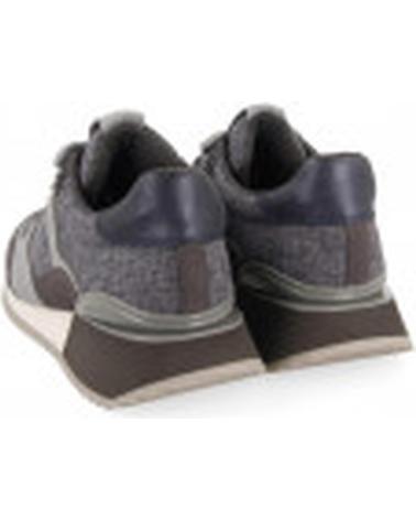 Esportes--De-Mujer-GIOSEPPO-ZAPATILLAS-CASUAL-BRILLO-MUJER-64448-GRIS-GRIS